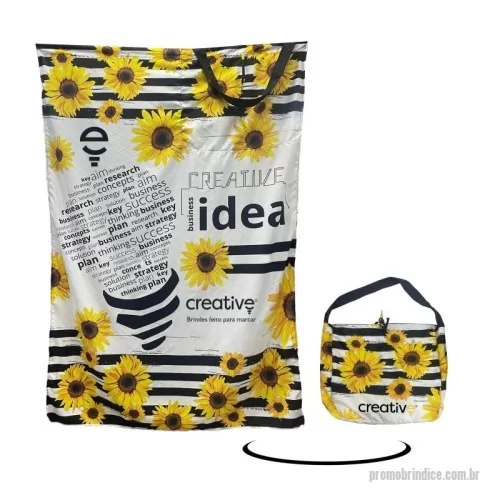 Canga personalizada - Canga confeccionada em tecido Aspen sublimado, que pode ser aberta como superfície de uso ou fechada como bolsa. Estrutura leve, de secagem rápida e com área total para personalização. Pode acomodar objetos como toalha, carteira e pequenos itens durante o transporte.