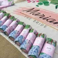 Fabricação propria de cangas em viscose,algodão ,seda.Possuimos equipe de desing.FRETE GRÁTIS