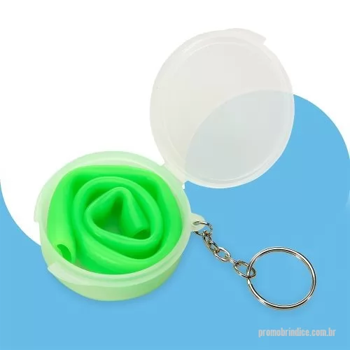 Canudo Silicone personalizado - Detalhes:  Canudo flexível em silicone. Ele vem em um estojo redondo de plástico, com tampa e chaveiro.  Material Principal: Silicone em grau alimentar