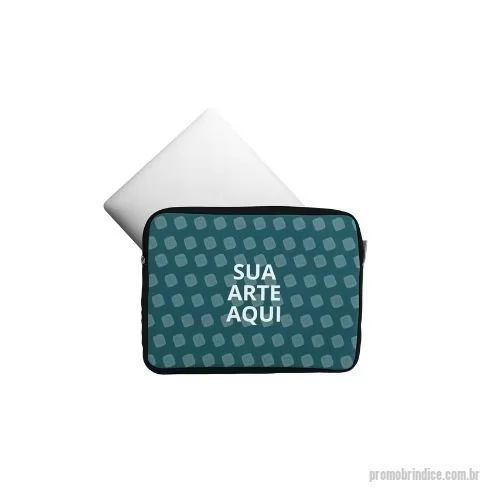 Capa para notebook personalizada - Apresentamos a capa de notebook personalizada, um item elegante e prático, perfeito para o público de brindes corporativos. Essa capa oferece uma proteção confiável e permite que os profissionais levem seu notebook com estilo e segurança para qualquer lugar.  Fabricada com materiais de alta qualidade, nossa capa de notebook combina durabilidade e sofisticação. Seu design funcional inclui um compartimento acolchoado para acomodar o notebook, proporcionando proteção contra arranhões e impactos.   A personalização é o diferencial dessa capa. Com a opção de adicionar o logotipo da sua empresa, nome do destinatário ou uma mensagem personalizada, cada capa se torna um brinde exclusivo e memorável. Isso fortalece a identidade da sua marca e cria uma conexão especial com quem a recebe, reforçando a apreciação e fidelidade.  Essa capa de notebook personalizada é uma escolha ideal para eventos corporativos, feiras de negócios ou como presente para colaboradores e clientes. Além de ser um item út