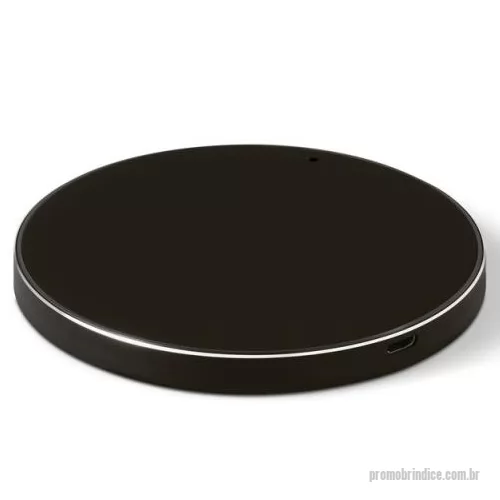 Carregador de celular personalizado - Carregador por indução (wireless) super-rápido em ABS 100% reciclado e alumínio 100% reciclado. Com entrada USB-C e potência de carregamento máxima de 15W. Incluso cabo USB-C para carregar. Fornecido em caixa presente de papel kraft reciclado. Carregador: ø100 x 9 mm | Cabo: 1000mm