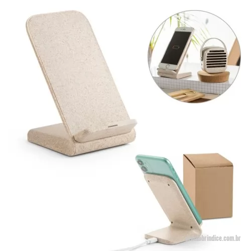 Carregador de celular personalizado - Suporte para celular com carregador por indução (wireless) super-rápido em fibra de palha de trigo e ABS. Com uma potência máxima de 15W, porta de entrada USB-C e incluso cabo USB-C de 1 m. Fornecido em caixa presente de papel kraft reciclado. A cor e o resultado da impressão nos materiais naturais pode variar entre produtos. 70 x 112 x 87 mm