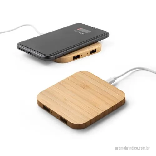 Carregador de pilha personalizado - Carregador Hub Wireless em Bambu Personalizado