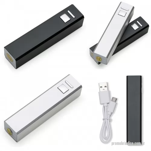 Carregador portátil USB personalizado - Carregador Power bank de metal. Para carregar basta conectar ao usb ou energia(necessário ter adaptador) e uma luz vermelha irá acender sobre o botão, quando carregado completo a luz se apaga e quando utilizado uma luz azul fica acesa. Bateria lithium, entrada DC 5V-1000mA e saída DC 5V-1000mA. Compatível com Iphone, Ipad, aparelhos de celular e tablets. Tempo estipulado para carregar: 2 horas.