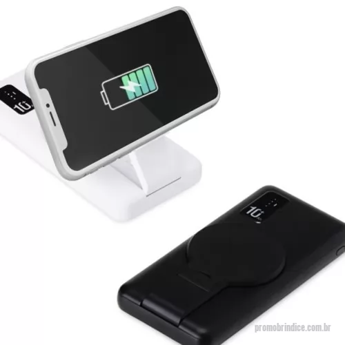 Carregador portátil USB personalizado - Carregador portátil USB Personalizado 05038 com sua logomarca. 20 anos ajudando a cotar Brindes Promocionais com várias empresas num único clique. Carregador portátil plástico via indução ou via cabo com 10.000mAh e indicador led de bateria. Com suporte inclinável para o carregamento via indução, o power bank possui duas portas de saídas USB,Carregador portátil plástico via indução ou via cabo com 10.000mAh e indicador led de bateria. Com suporte inclinável para o carregamento via indução, o power bank possui duas portas de saídas USB,Carregador portátil USB Personalizado, 179184, Bets Brindes. Clique e Cote no Portal PromoBríndice!