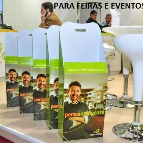 Carrinhos para feiras e eventos personalizados - Carrinhos para feiras e eventos em papelão microondulado