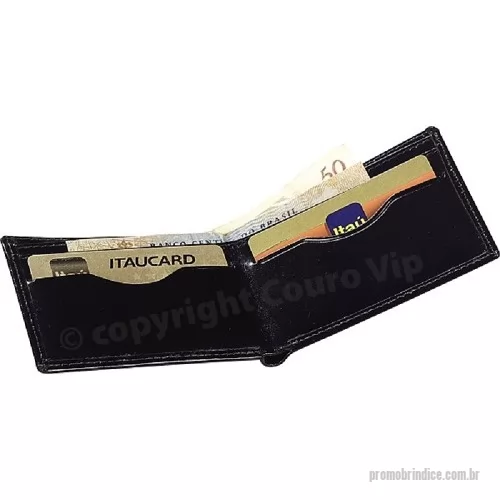 Carteira personalizada - Carteira em Couro   Contém compartimento para cédulas Contém 4 encaixes para cartão de crédito Acabamento pespontado 