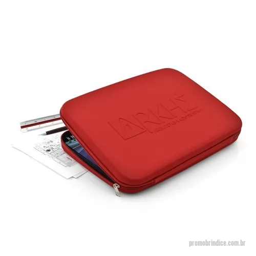 Case personalizado - Case para Notebook confeccionado em material que garante a proteção do aparelho ao carrega-lo de um lado para outro ao mesmo tempo que fornece design moderno e sofisticado ao item quando não em uso.  Produto termomoldado perfeito para presentear um p