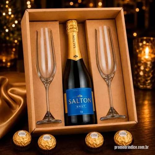 Champanhe espumante personalizado - Kit Salton Festa com 2 taças de vidro para champanhe, espumante Salton e 3 bombons Ferrero Rocher. Acompanha caixa para presente assinada Youdu.