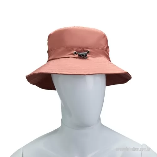 Chapéu Bucket personalizado - Dobrável e fácil de transportar, cabe na bolsa ou bolso, e até mesmo pode ser pendurado já que possui gancho para prendê-lo onde quiser. Feito em poliéster de alta qualidade, é impermeável, macio, confortável, respirável e mantém a forma após dobrado. 