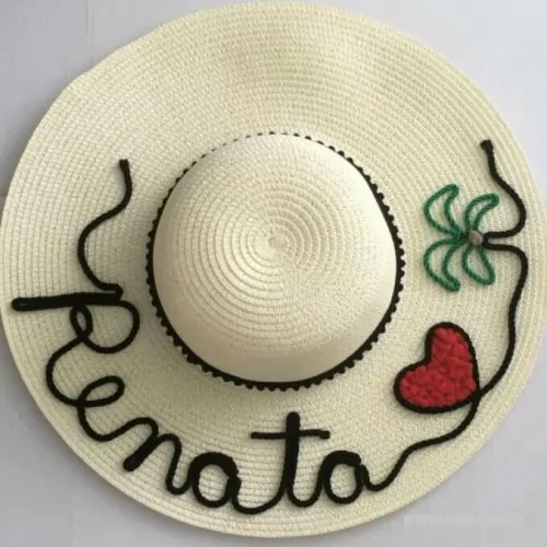 Chapéu personalizado - Chapéu de Praia personalizados para você com dois desenhos ou dois nomes para você fazer ainda mais sucesso no verão pelo Brasil afora,