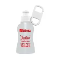 Chaveiro Álcool Gel To Go é composto por álcool 70º que combate 99,9% dos germes durante a higienização das mãos. É hidratante e ideal para você! Produto portátil de 80ml com clipe, personalizado com a logo de sua empresa. Fabricado com qualidade e segurança certificadas, conforme regulamentação da ANVISA. Ideal para bolsas e mochilas  ANVISA - 25351.450280/2020-04