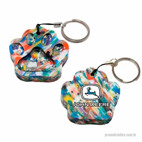 Chaveiro ecológico personalizado - Green Plasticaria, fabricado 100% com plástico reciclado, produto inovador e eco sustentável, medindo 4,5x4,5, a escolha ideal para o meio ambiente e para adequação às estratégias corporativas de ESG.