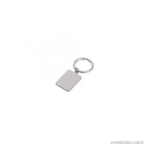 Chaveiro metálico personalizado - Com acabamento espelhado em ambos os lados, este chaveiro metálico exibe um visual moderno e sofisticado, capturando a atenção com seu reflexo metalizado.