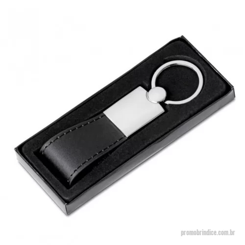 Chaveiro personalizado - Chaveiro em Metal com alça em couro sintético preto em formato trapézio. Caixa com caixa com berço aveludado. Dimensão Produto: 10,5x3,2cm Peso do Produto: 0,044kg