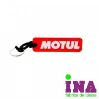 Chaveiro Emborrachado, Gravação em Alto relevo com a logo do cliente. Desenvolvimento de formato específico. Acabamento em cordão de nylon e argola (ou em corrente metálica e argola).