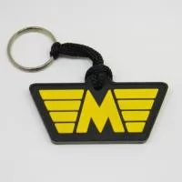 Chaveiro Emborrachado Gravação em Alto relevo com a logo do cliente.  Desenvolvimento de formato e marca específica. Acabamento em cordão de nylon e argola (ou em corrente metálica e argola). Faça seu orçamento.