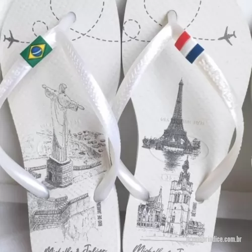 Chinelo personalizado - Personalize seus passos, marque sua história! Nossas Havaianas personalizadas recebem estampas exclusivas  na sola, perfeitas para casamentos, eventos corporativos ou para expressar seu estilo. Conforto, qualidade e personalização em um só produto!