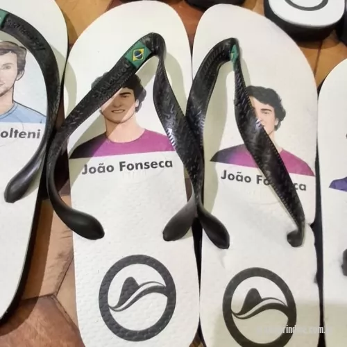 Chinelo personalizado - Personalize seus passos, marque sua história! Nossas Havaianas personalizadas recebem estampas exclusivas  na sola, perfeitas para casamentos, eventos corporativos ou para expressar seu estilo. Conforto, qualidade e personalização em um só produto!