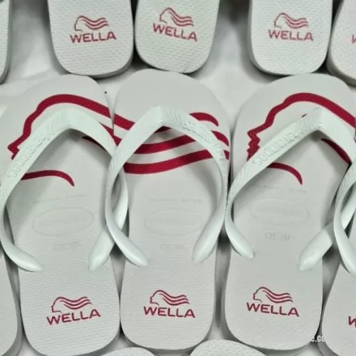 Chinelo personalizado - Personalize seus passos, marque sua história! Nossas Havaianas personalizadas recebem estampas exclusivas  na sola, perfeitas para casamentos, eventos corporativos ou para expressar seu estilo. Conforto, qualidade e personalização em um só produto!