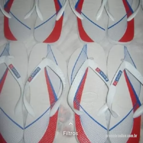 Chinelo personalizado - Personalize seus passos, marque sua história! Nossas Havaianas personalizadas recebem estampas exclusivas  na sola, perfeitas para casamentos, eventos corporativos ou para expressar seu estilo. Conforto, qualidade e personalização em um só produto! Etiquetas emborrachadas nas correias são cobradas a parte.