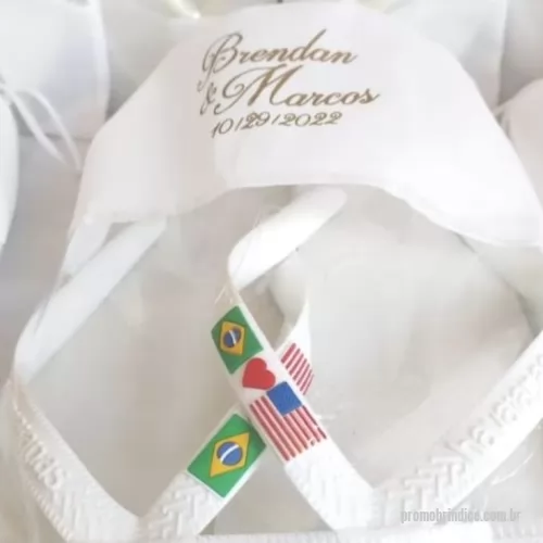 Chinelo personalizado - Embalagens personalizadas para Havaianas, criadas para valorizar seu produto com charme, proteção e um toque especial. Perfeitas para presentes, eventos e brindes..