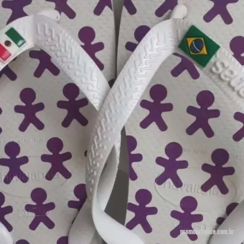 Chinelo personalizado - Personalize seus passos, marque sua história! Nossas Havaianas personalizadas recebem estampas exclusivas  na sola, perfeitas para casamentos, eventos corporativos ou para expressar seu estilo. Conforto, qualidade e personalização em um só produto! Etiquetas emborrachadas nas correias são cobradas a parte.