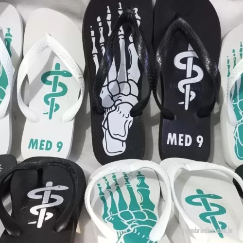 Chinelo personalizado - Personalize seus passos, marque sua história! Nossas Havaianas personalizadas recebem estampas exclusivas  na sola, perfeitas para casamentos, eventos corporativos ou para expressar seu estilo. Conforto, qualidade e personalização em um só produto!