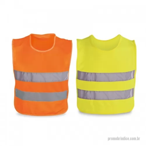 Colete personalizado - Colete refletivo para criança em poliéster (100%). Contém 2 bandas retrorrefletivas horizontais, fecho com velcro lateral e é certificado pela norma EN 17353. Produto não destinado para uso profissional. Tamanho único: 370 x 470 mm
