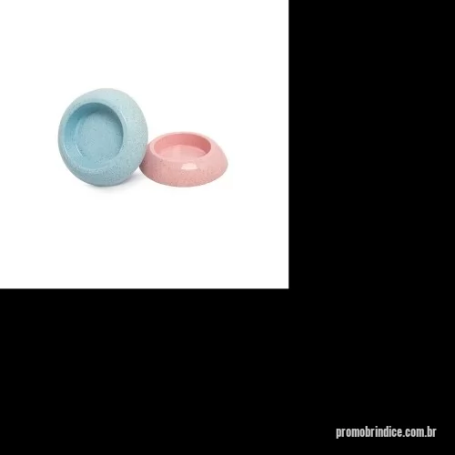 Comedouro para animais personalizado -  Feito de polipropileno e disponível em duas cores vibrantes, a tigela pet é a escolha perfeita para quem quer facilitar a alimentação do seu amigo animal com muito mais conforto e praticidade. Seu formato circular garante maior estabilidade, tornando as refeições ainda mais tranquilas. Porque alimentar seu pet com carinho e qualidade é essencial!