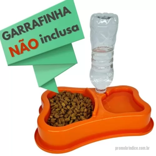Comedouro para animais personalizado - COMEDOURO DUPLO AUTOMÁTICO ANTIFORMIGA 415/685ML COMEDOURO DUPLO AUTOMÁTICO ANTIFORMIGA   Dois em um: Comida e Água.  Com o dispenser automático de água você pode anexar uma garrafa pet de até 600ml e ele abastece automaticamente a água.    LINHA ANTIFORMIGA:  Todos os comedores da linha anti-formiga têm em seu redor uma aba, que ao ser preenchida com água impede que as formigas cheguem a ração, mantendo assim a ração por mais tempo boa para o consumo.  Produzidos em plástico de alta resistência e não toxico, garante que não vai fazer mal nenhum para seu bichinho.