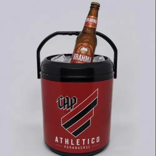 Cooler personalizado - Cooler Térmico 12 Latas personalizado, ideal para brindes corporativos, campanhas promocionais e eventos. Com ampla área para personalização, oferece excelente visibilidade para a sua marca e mantém as bebidas geladas por mais tempo. Um brinde prático, útil e de grande impacto para clientes, colaboradores e parceiros.