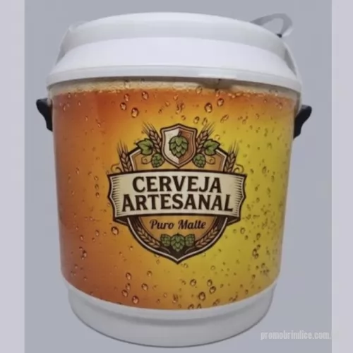 Cooler personalizado - Cooler Térmico 24 Latas personalizado, perfeito para eventos, ações promocionais e brindes corporativos de alto impacto. Com grande capacidade e ampla área para personalização, mantém as bebidas geladas por mais tempo e garante máxima visibilidade para a sua marca em qualquer ocasião. 