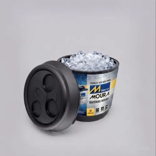 Cooler personalizado - Cooler Térmico Personalizado para 24 Latas, com capacidade de 21 litros e ampla área para personalização. Ideal para brindes, eventos e ações promocionais, mantém as bebidas geladas por mais tempo e garante máxima visibilidade para sua marca. Resistente e espaçoso, possui dimensões de 365 mm de altura x 345 mm de diâmetro e peso aproximado de 2,700 kg.