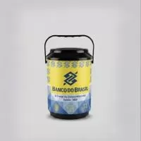 Cooler Térmico 10 Latas personalizado, perfeito para brindes corporativos, campanhas promocionais e eventos. Com maior capacidade e ampla área para personalização, mantém as bebidas geladas por mais tempo e garante destaque para a sua marca em diversos momentos do dia a dia. 
