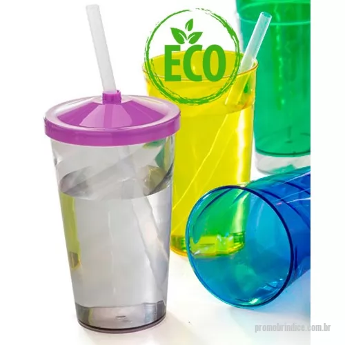 Copo Acrílico personalizado - Copos de acrílico com canudo e capacidade de 550 ml. Com ótima área para personalização da logomarca esse copo é resistente e está disponível em cores variadas. É o brinde ideal para promover sua marca em ações promocionais