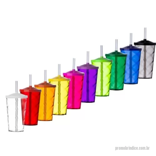 Copo Acrílico personalizado - Copo PS 550ml  Descrição: Copo de poliestireno 550ml com canudo. Copo colorido com detalhe espiral e canudo plástico biodegradável.  Medidas aproximadas para gravação (CxL):  12 cm x 6 cm  Tamanho total aproximado  (CxL):  20,1 cm x 8,7 cm x 27 cm  Peso aproximado (g):  62