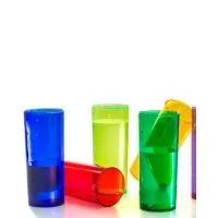 Copos Personalizados para formatura. Com baixo custo e grande variedade de cores esse brinde é ideal para fidelizar clientes. Útil e resistente os copos personalizados possuem ótimo espaço para a personalização da marca