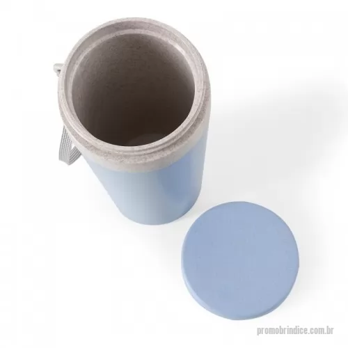 Copo Biodegradavel personalizado - Copo fibra de bambu 350ml com parede dupla e alça. Copo produzido em Polipropileno livre de BPA, possui uma tampa de vedação rosqueável e alça de nylon (removível) para transporte. Conserva a temperatura interna durante um período de 1 à 2 horas, mas não dispõe de isolamento térmico. O copo pode ser levado a lava-louças, geladeiras e micro-ondas.