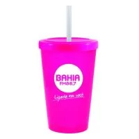 Capacidade para 320ml. Copo feito em Plástico Premium (PP), atóxico, resistente, acabamento impecável, cores vibrantes, pode ser levado ao microondas e máquina de lavar louça. Acompanha tampa e canudo.