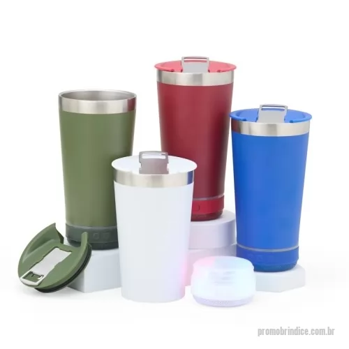 Copo com led personalizado - Copo com led Personalizado 18749 com sua logomarca. 20 anos ajudando a cotar Brindes Promocionais com várias empresas num único clique. Copo térmico de inox com caixa de som e capacidade 400ml. Contém tampa com abridor. Caixa de som bluetooth com botão para ligar/desligar, botões para aumentar diminuir volume/ avançar e retroceder faixas. Acompanha cabo USB Tipo-C. Obs.: A caixa de som não é a prova dágua, para a higienização do copo é necessário desrosquear a caixa de som para remove-la.  Altura: 18,3 cm Largura: 9,6 cm Circunferência: 28,8 cmCopo térmico de inox com caixa de som e capacidade 400ml. Contém tampa com abridor. Caixa de som bluetooth com botão para ligar/desligar, botões para aumentar diminuir volume/ avançar e retroceder faixas. Acompanha cabo USB Tipo-C. Obs.: A caixa de som não é a prova dágua, para a higienização do copo é necessário desrosquear a caixa de som para remove-la.  Altura: 18,3 cm Largura: 9,6 cm Circunferência: 28,8 cmCopo com led Personalizado, 180171, Smart Gifts. Clique e Cote no Portal PromoBríndice!