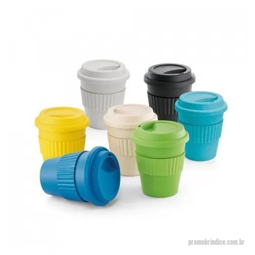 Copo ecológico personalizado - Copo de viagem com tampa em fibra de bambu (50%) e PP (50%), com capacidade até 380 ml e tira em silicone para facilitar o transporte de bebidas quentes. Food grade. ø95 x 114 mm