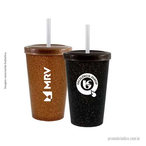 Copo ecológico personalizado - Copo Cancun Green com Tampa e Canudo 320ml , copo sustentável feito com 50% de fibra de coco ou madeira e 50% de Plástico Premium (PP) atóxico. Ideal para levar sua bebida, na medida certa.