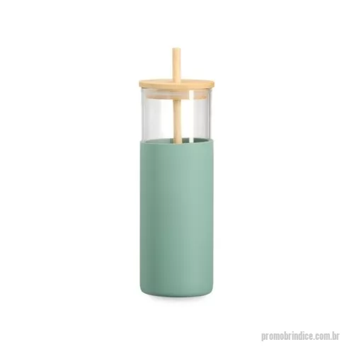 Copo ecológico personalizado - Copo de vidro borossilicato com capacidade de 500ml. Inclui canudo e tampa de bambu com abertura para canudo, além de uma luva de silicone para melhor aderência. Altura : 19,3 cm Largura : 6,9 cm Circunferência : 21,7 cm Comprimento : canudo: 22 cm 