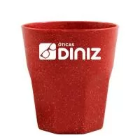 Capacidade para 300 ml. Copo sustentável feito com 50% de fibra de madeira e 50% de Plástico Premium (PP), reduzindo a quantidade de plástico e reaproveitando resíduos renováveis. Cores inovadoras, design moderno e acabamento impecável, feito em material atóxico e resistente ao micro-ondas e máquina de lavar.