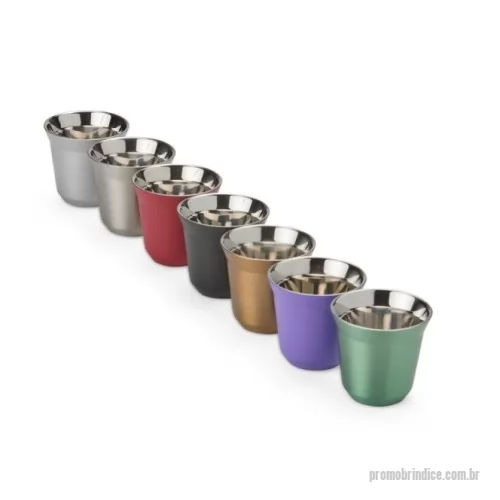 Copo Inox personalizado - Descrição: Copo em inox com capacidade máxima de até 80ml. Possui estrutura de parede dupla que permite manter a temperatura de líquidos por mais tempo.  Altura :  6 cm  Comprimento :  7 cm  Circunferência :  16,5 cm
