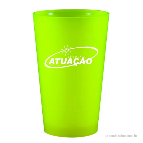 Copo personalizado - Capacidade para 320ml. Design moderno e acabamento impecável, o Copo Cancun é feito em plástico atóxico e altamente resistente. Pode ser levado ao microondas e máquina de lavar louça. 