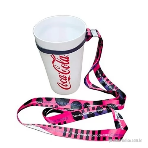 Copo personalizado - Capacidade: Com uma capacidade de 550ml, esses copos são ideais para diversas ocasiões, proporcionando versatilidade e praticidade. Variedade de Cores: Escolha entre 12 cores disponíveis para os copos, permitindo personalização de acordo com a identidade visual da sua marca ou evento. Opções de Personalização: Os copos podem ser personalizados em Silk(1 cor), Transfer(Imagem localizada), Cromia( In Mold Label, imagem 360°) proporcionando flexibilidade para atender às suas preferências e necessidades.