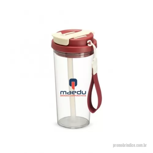 Copo personalizado - Copo de plástico feito em Policarbonato livre de BPA. Resistente e versátil, ele possui capacidade para 600ml e uma tampa com duas opções de uso: bico flip com canudo interno e tampa protetora e outro com acesso diretamente ao bocal, com tampa de proteção.