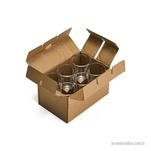 Copo personalizado - Descrição: Kit com seis copos de vidro com capacidade máxima de 50ml cada.  Altura :  7,3 cm  Largura :  4,4 cm  Circunferência :  13 cm  Medidas aproximadas para gravação (CxL):  5 cm x 3 cm (cada copo) - 6,5 cm x 12 cm (embalagem)